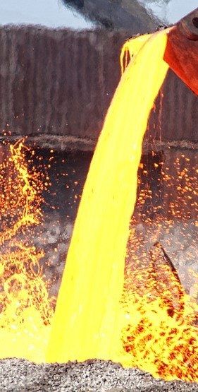 Flowing slag